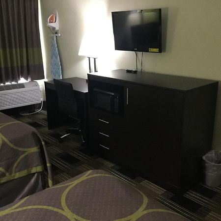 Super 8 By Wyndham Greer/Spartanburg Area Bagian luar foto
