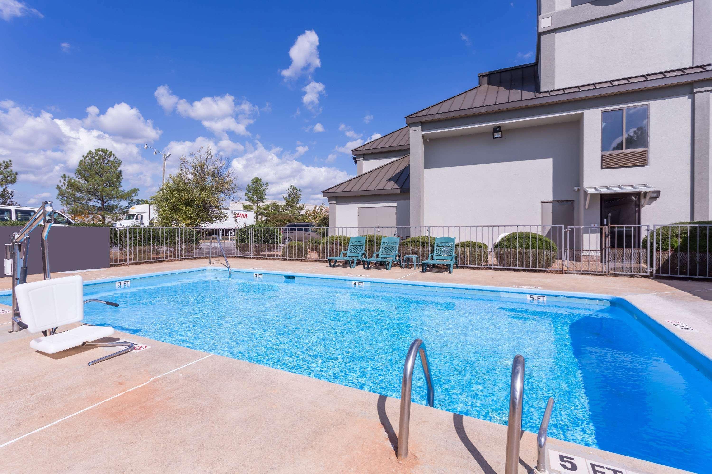Super 8 By Wyndham Greer/Spartanburg Area Bagian luar foto