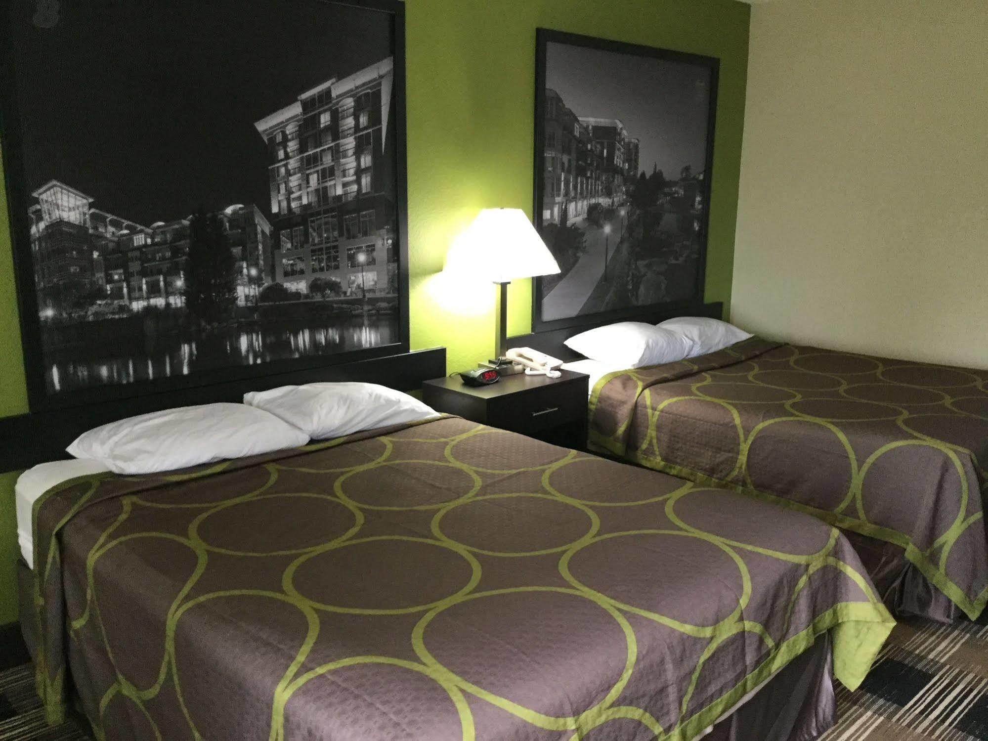 Super 8 By Wyndham Greer/Spartanburg Area Bagian luar foto
