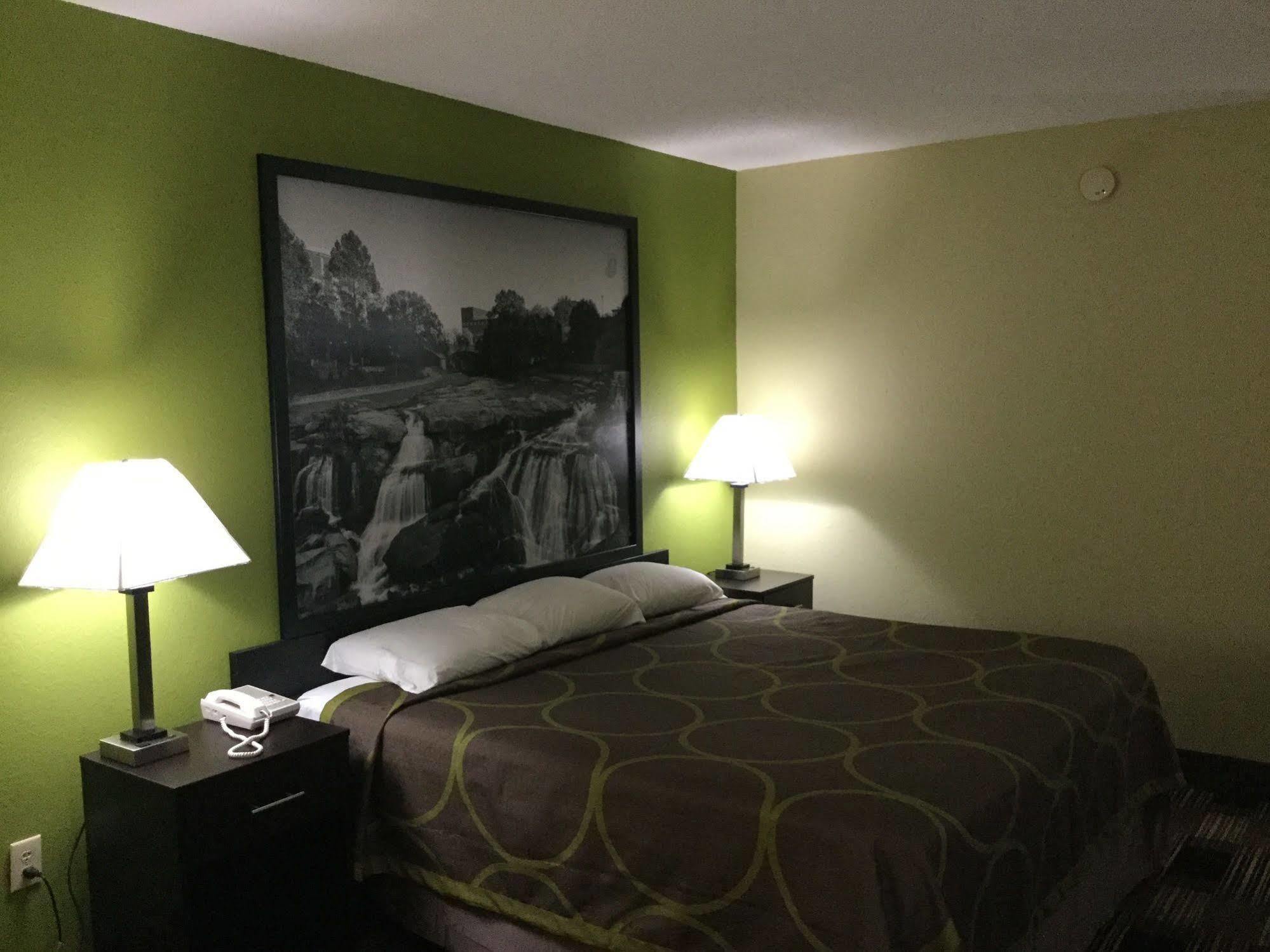 Super 8 By Wyndham Greer/Spartanburg Area Bagian luar foto